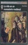 Papel La Vida En Un Monasterio Medieval