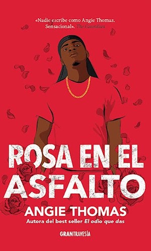 Papel Rosa En El Asfalto